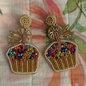 NWOT Cupcake Earrings